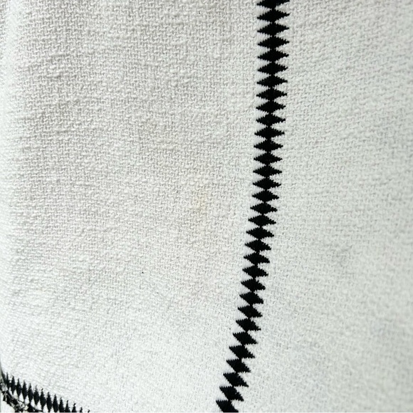 Worth New York tweed mini skirt with black embroidered detail - Picture 9 of 9